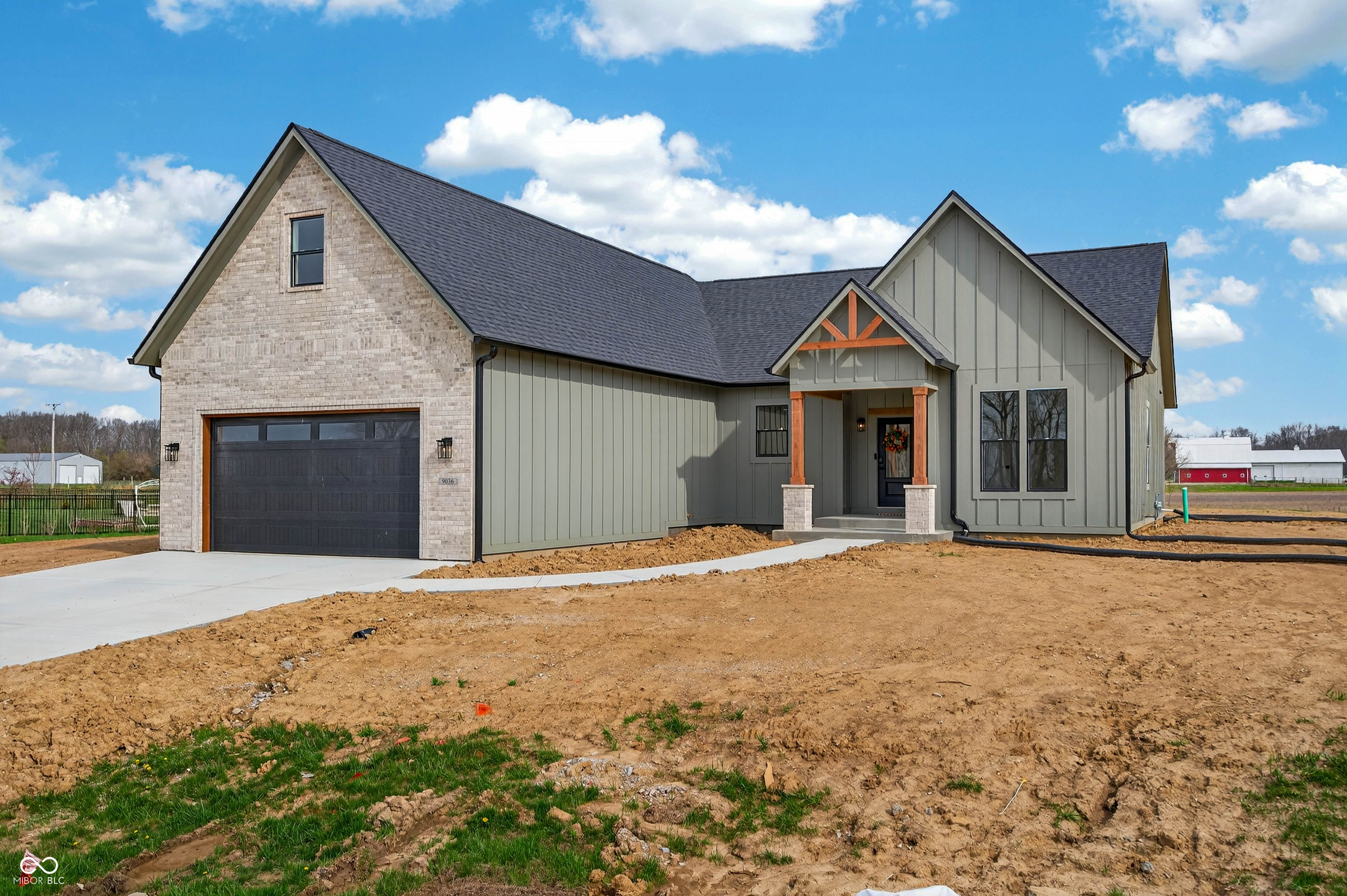 9036 E Gayle Drive