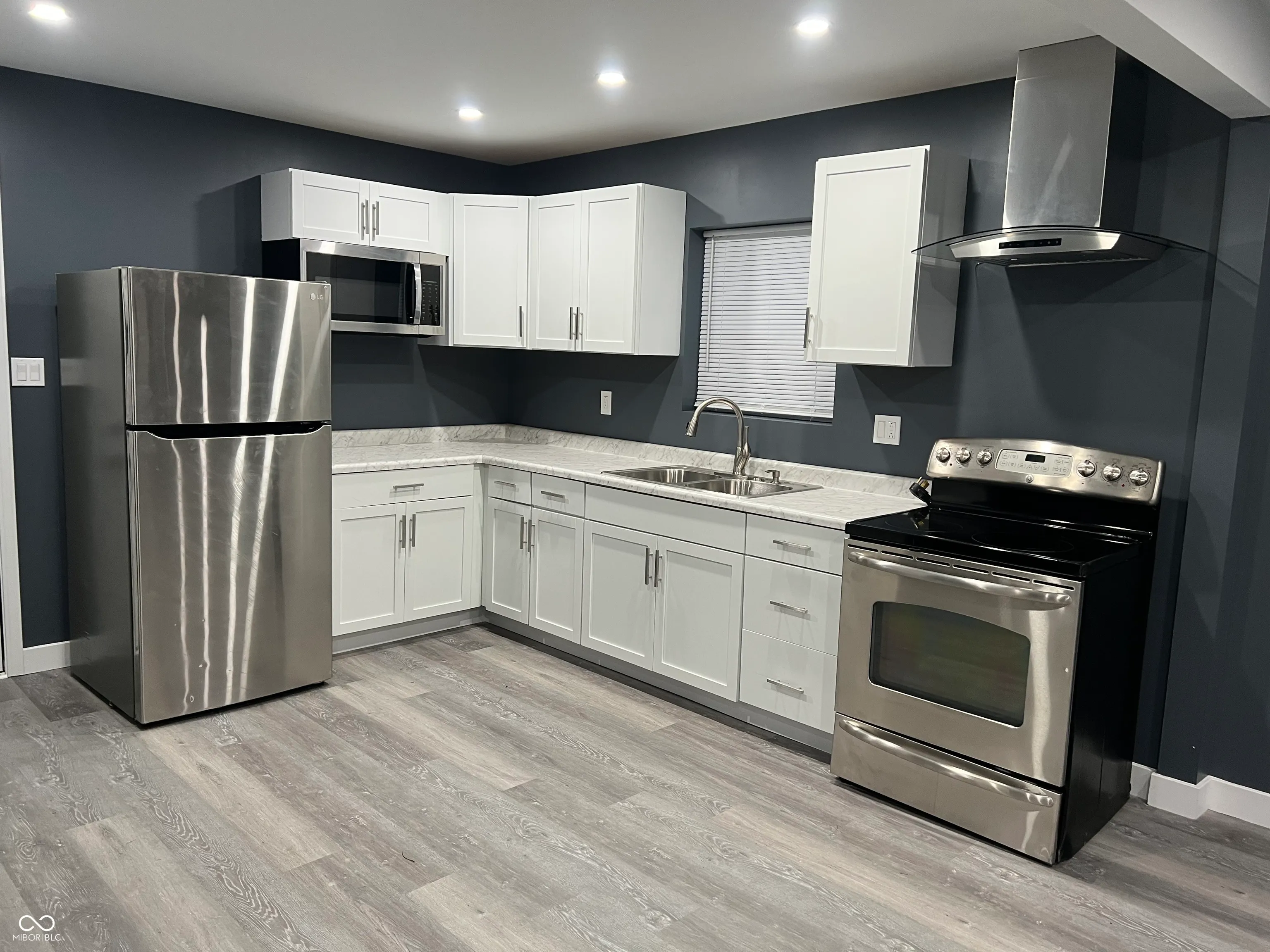 Indianapolis, Indiana 46208, United States, 2 Bedrooms Bedrooms, ,1 BathroomBathrooms,Residential,Pending,28141