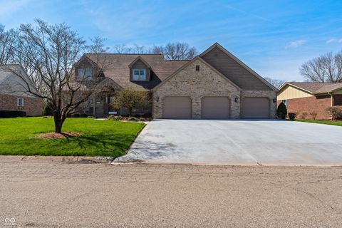 2534 Chestnut Street Columbus IN 47201