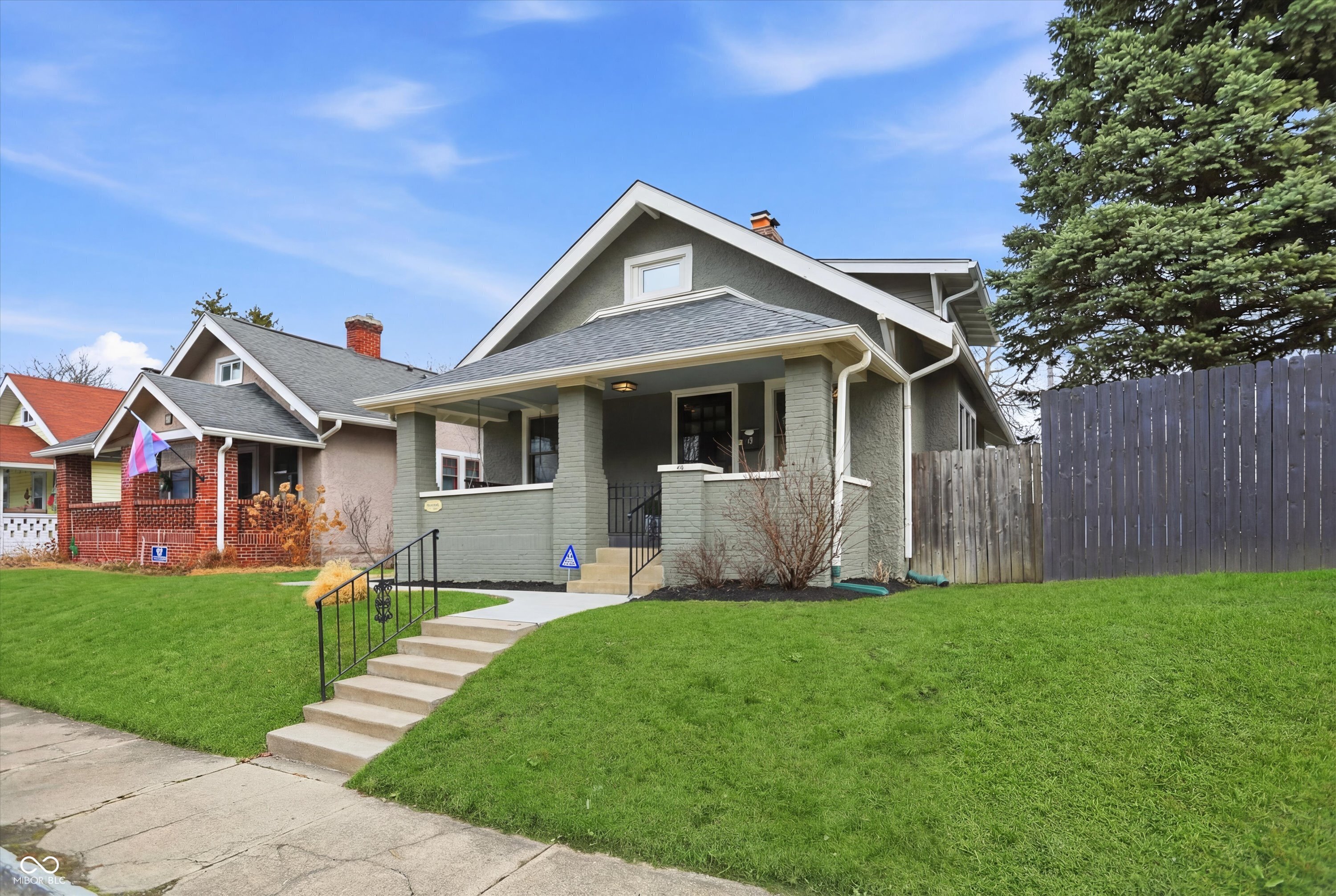 19 N Campbell Avenue