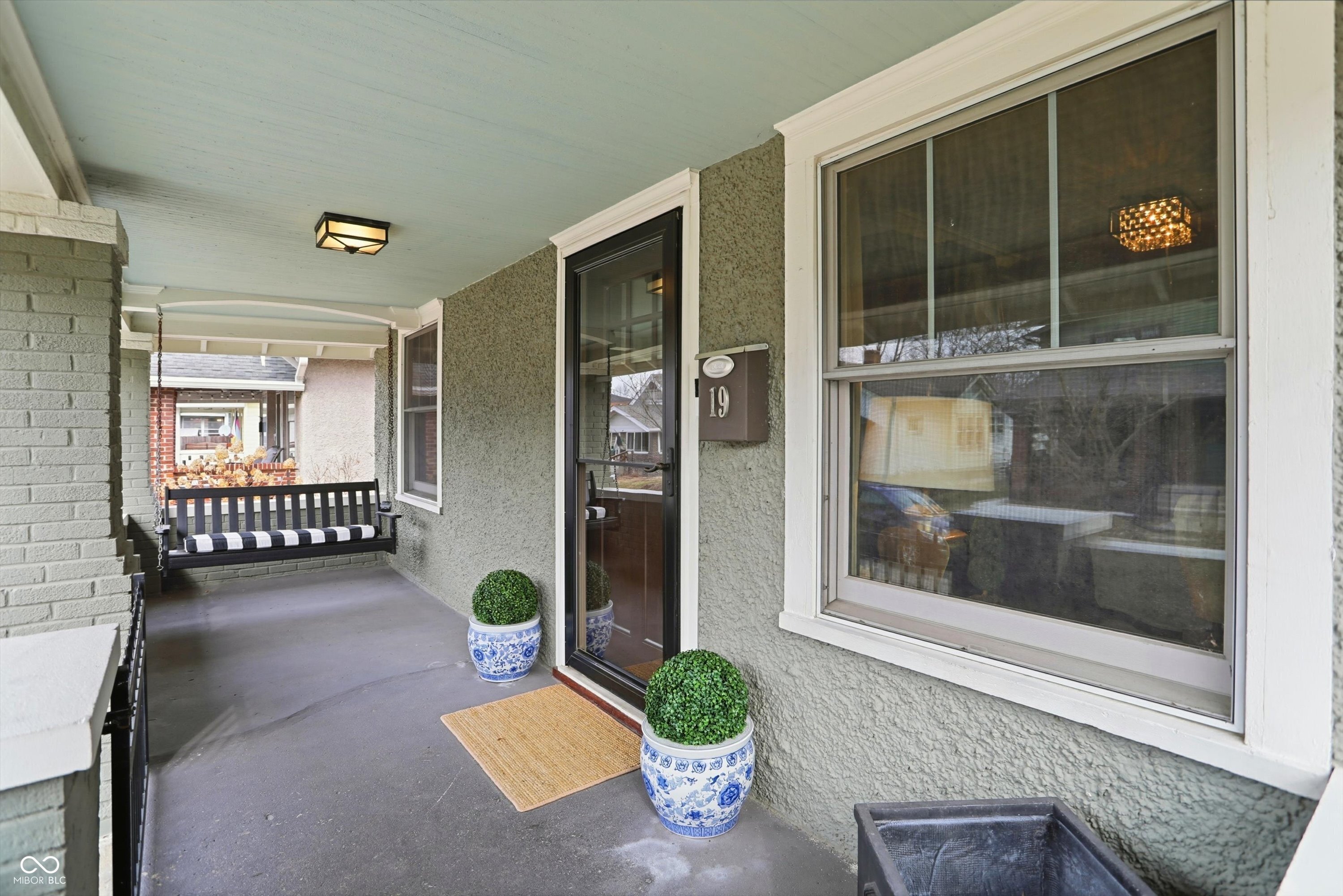 19 N Campbell Avenue