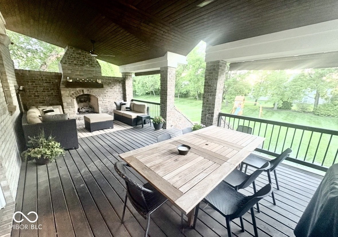 16556 Brookhollow Drive