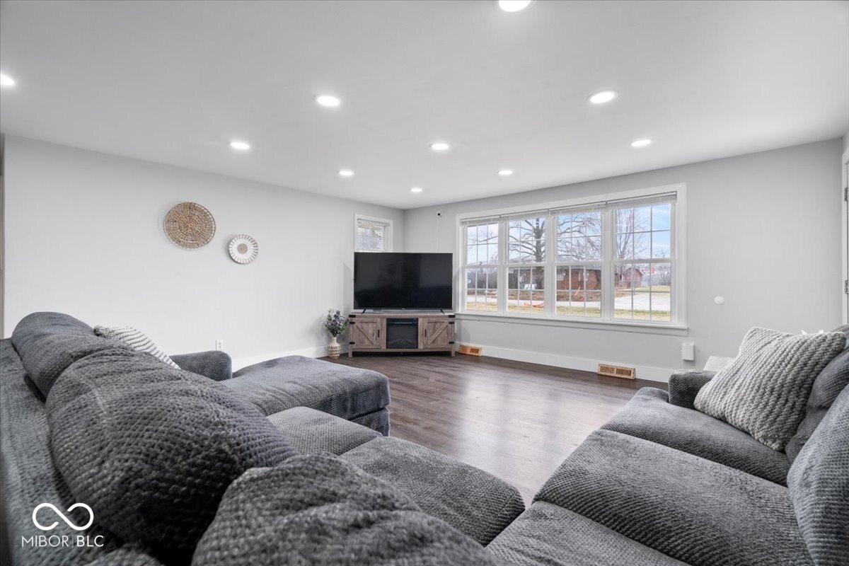 257 E 75th Street