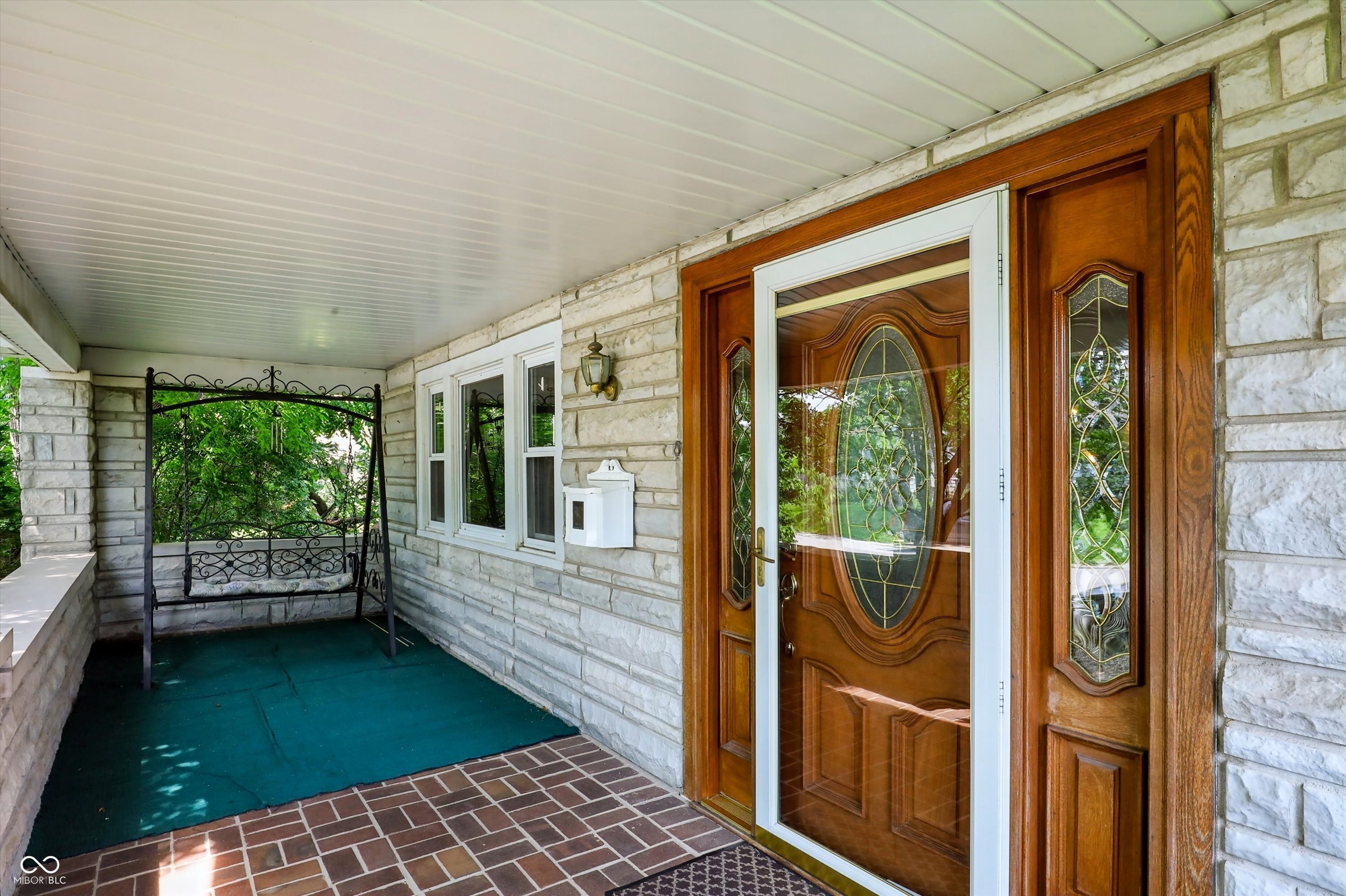 79 N 15th Avenue