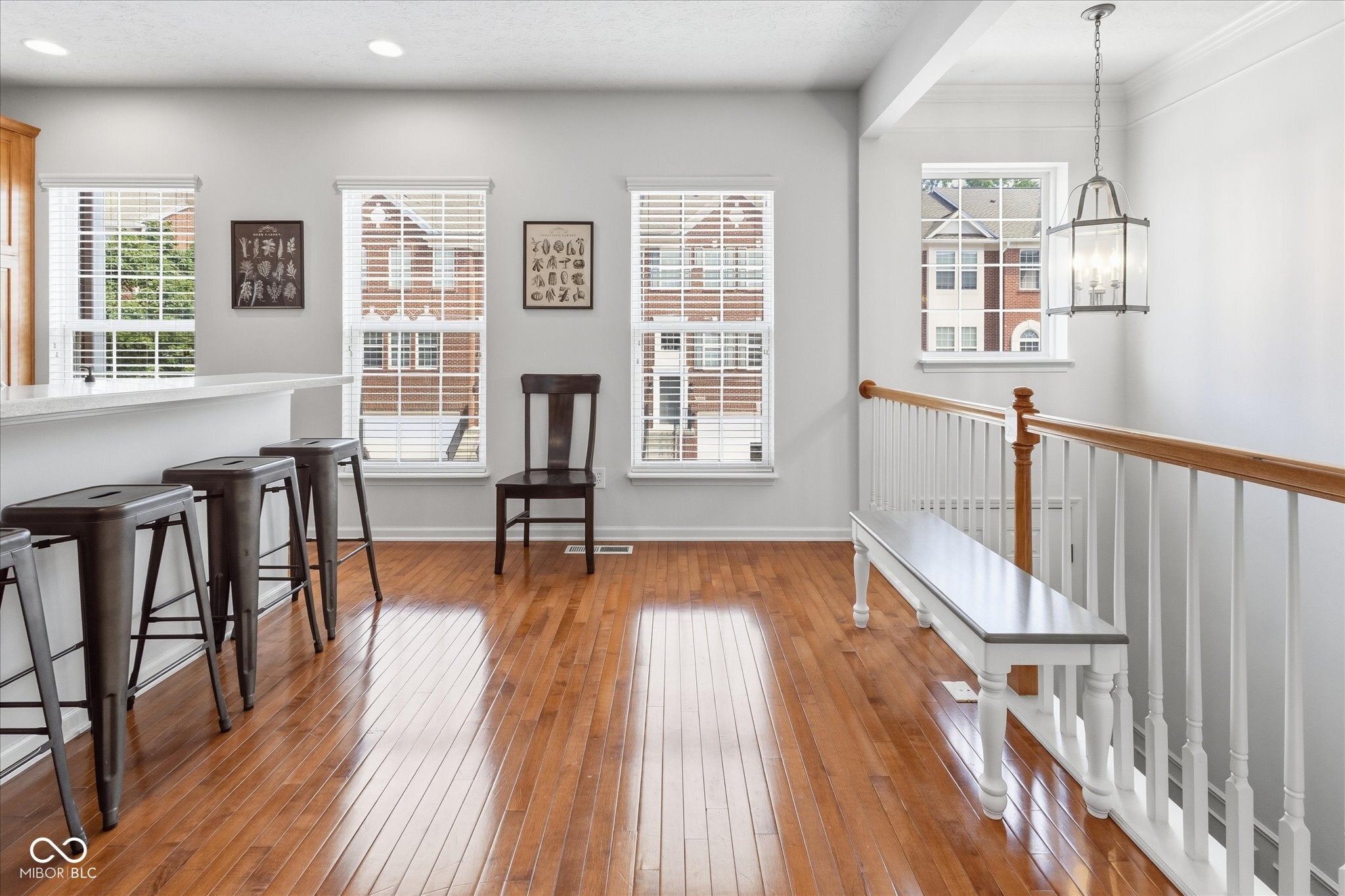 11817 Harvard