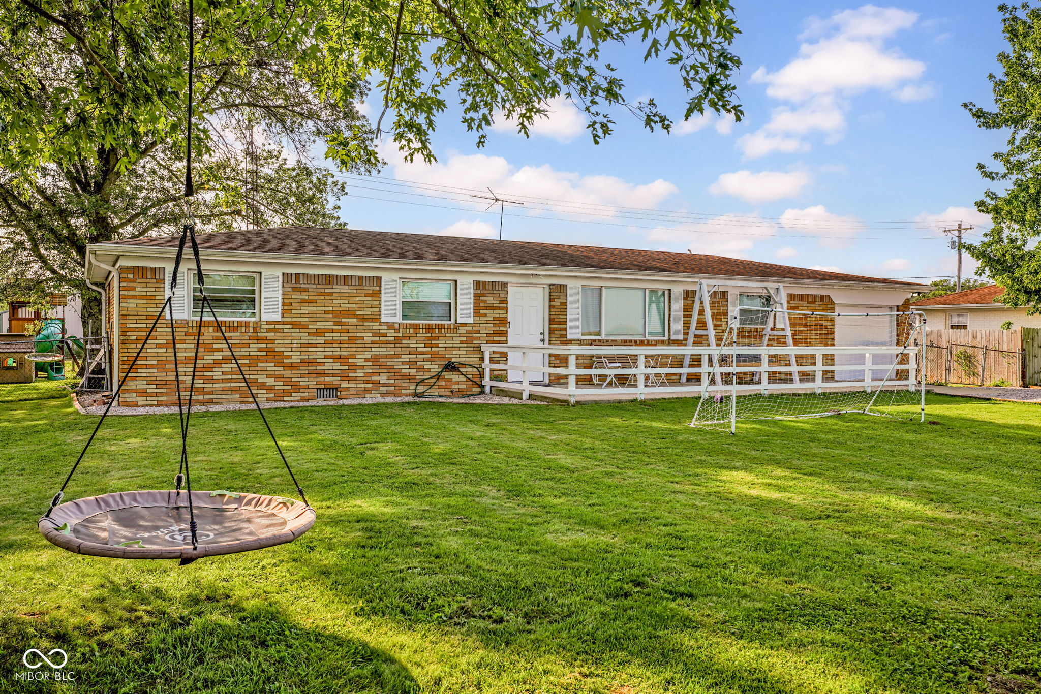 2170 N Old State Road 9