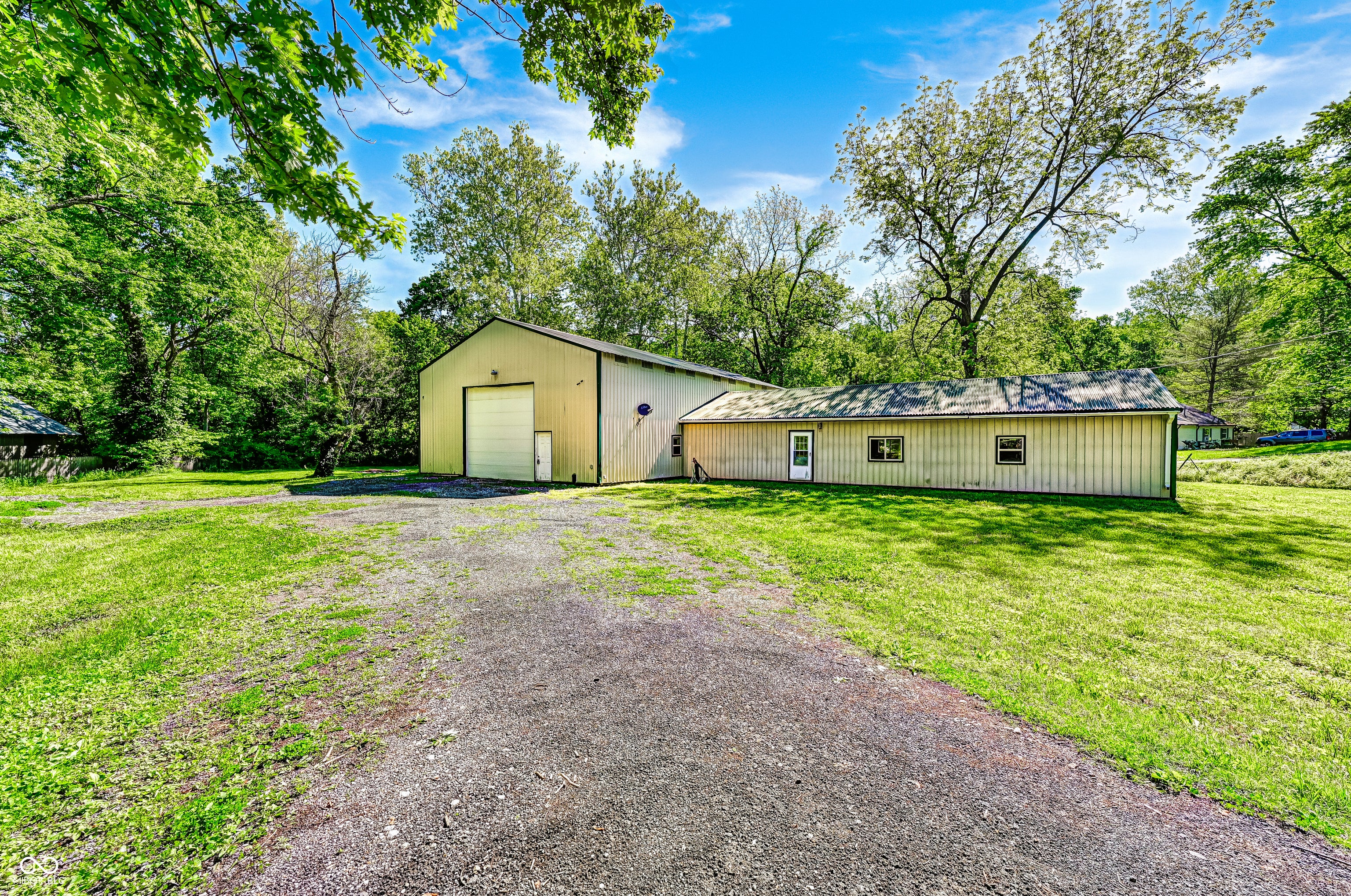 8740 Huggin Hollow Road