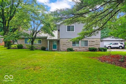 Photo of 2316 Lake Drive, Anderson, IN 46012 (MLS # 22091612)