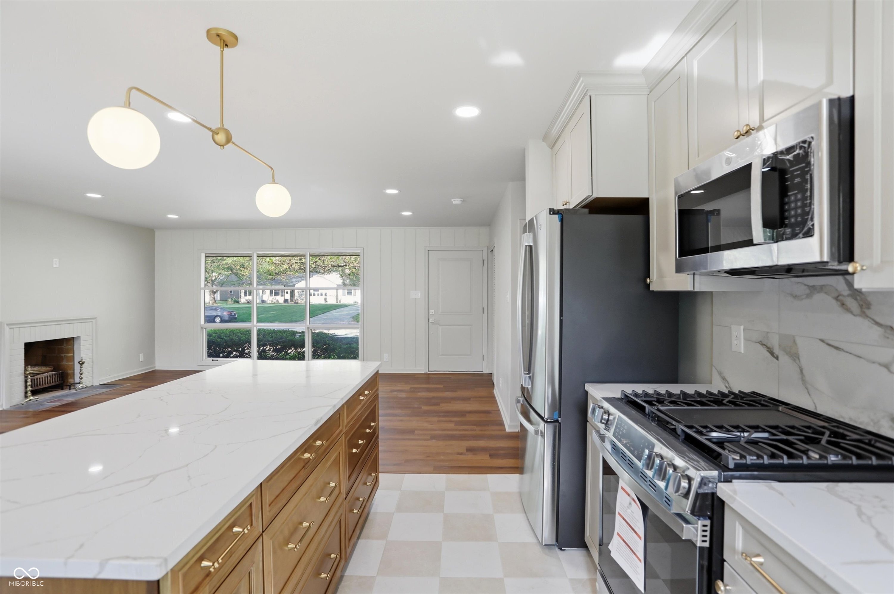 5841 N Parker Avenue