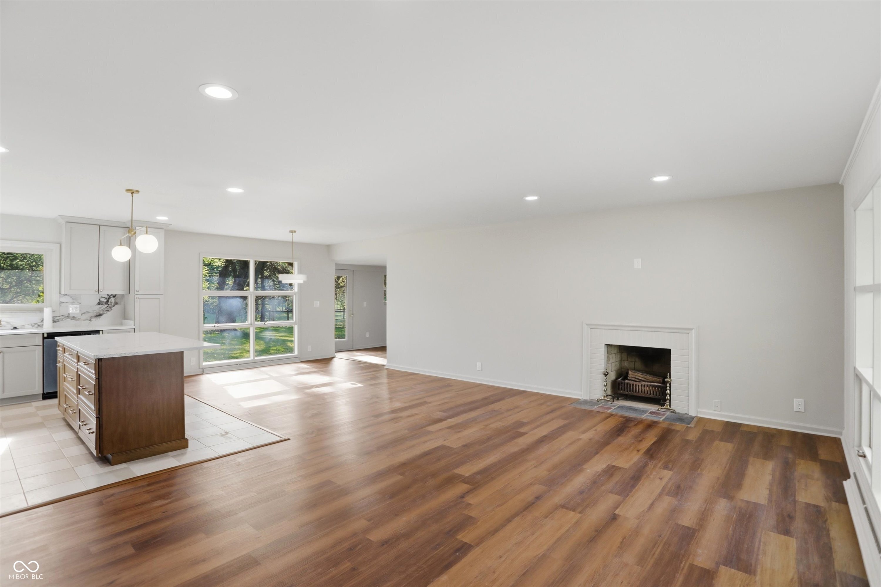 5841 N Parker Avenue