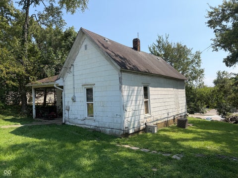 Photo of 410 15th Street, Bedford, IN 47421 (MLS # 22121848)