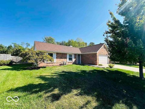 Photo of 7673 Lippincott Way, Indianapolis, IN 46268 (MLS # 22076154)