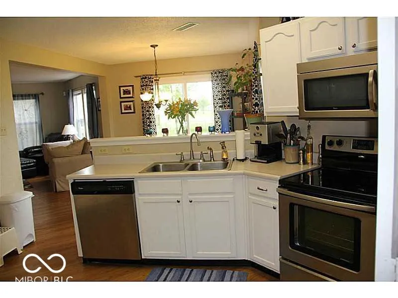 Fishers, Indiana 46038, United States, 3 Bedrooms Bedrooms, ,3 BathroomsBathrooms,Residential,Active,152015