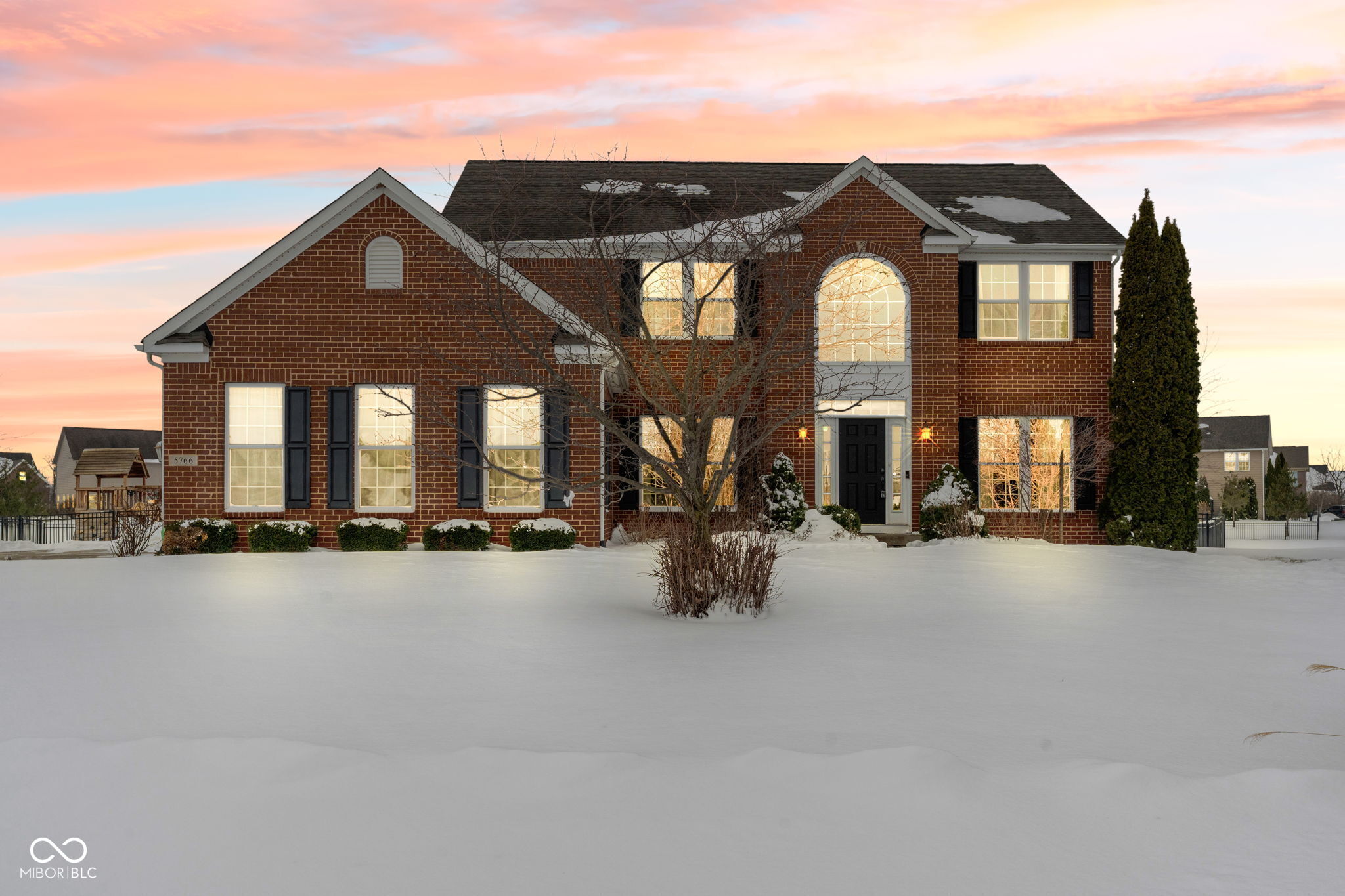 5766 Somerset Boulevard