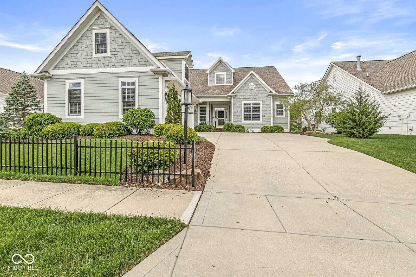 764 Hanover Close
