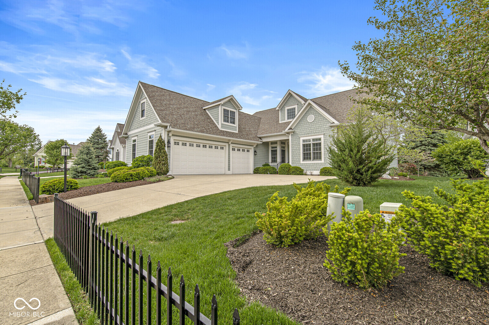 764 Hanover Close