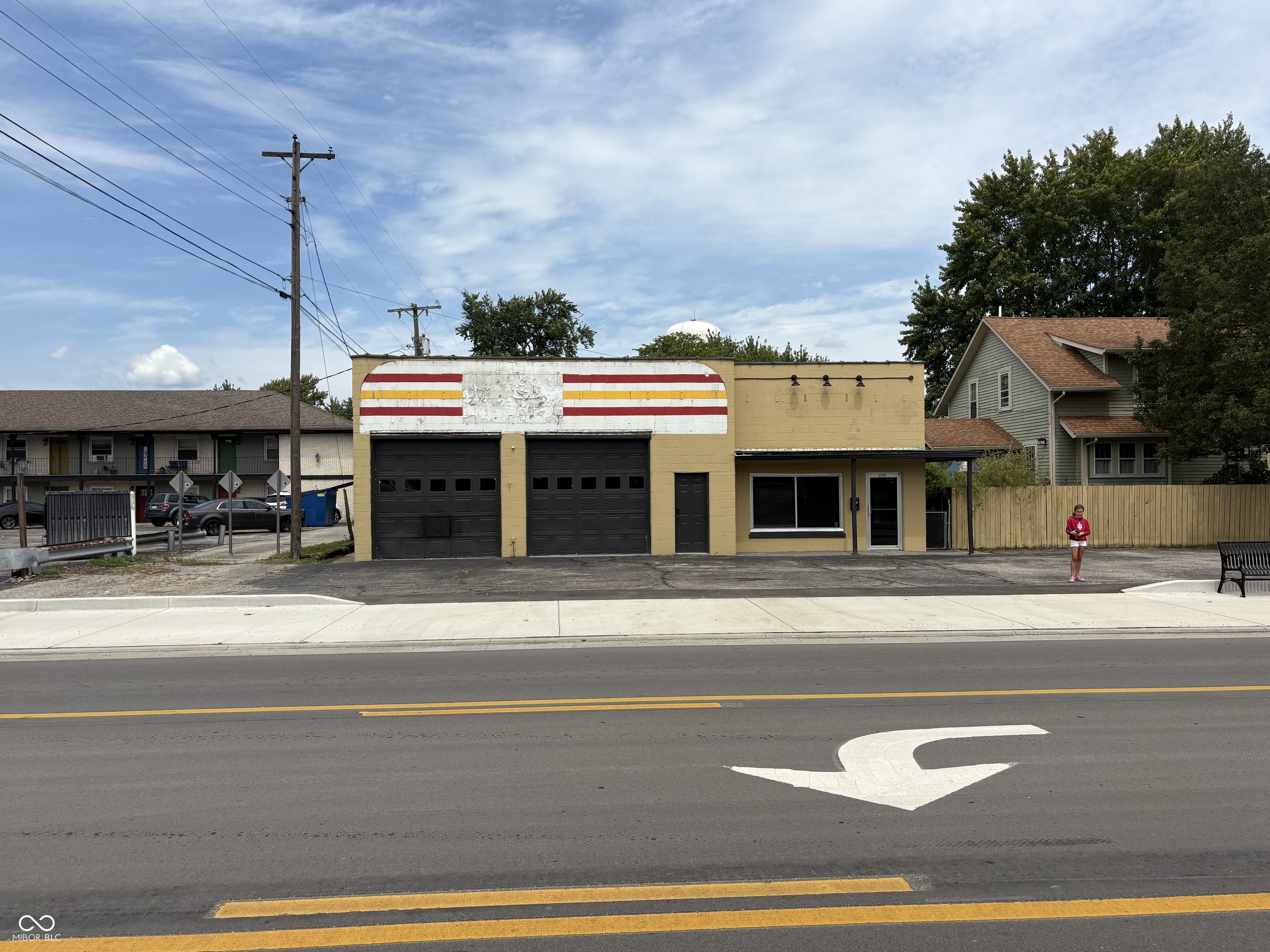 225 E Broadway
