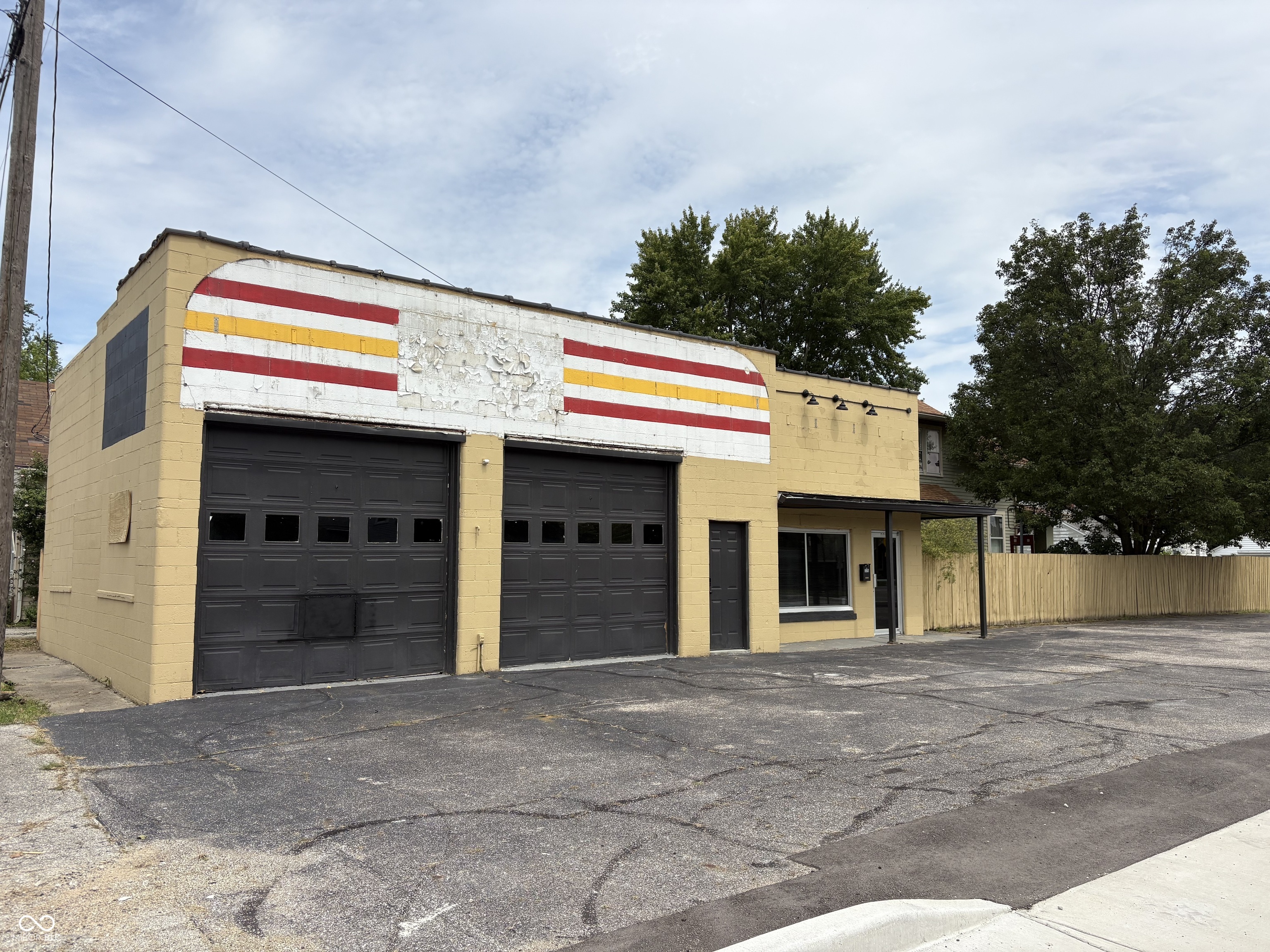 225 E Broadway