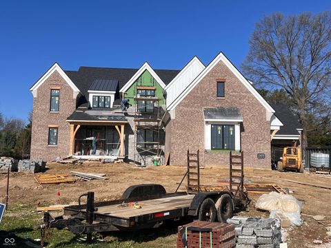 15876 Oak Park Westfield IN 46074