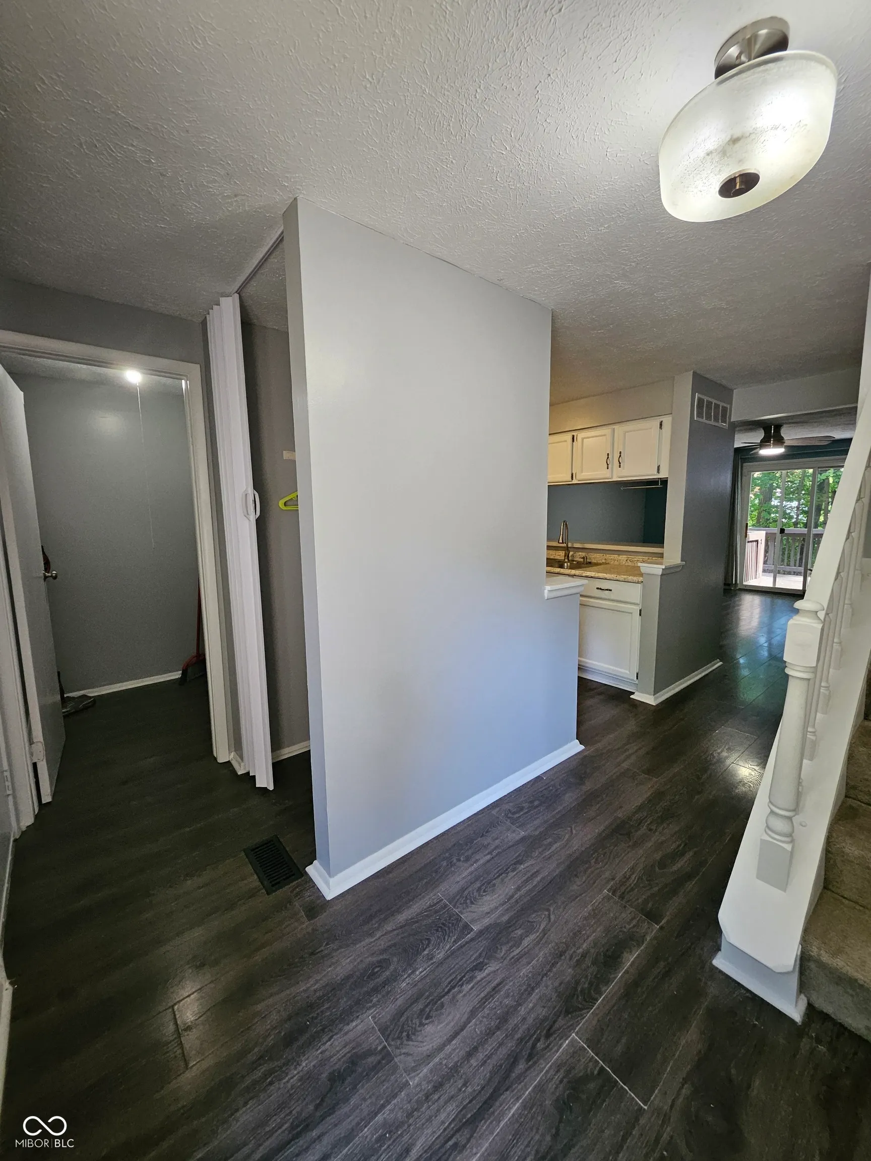 Indianapolis, Indiana 46250, United States, 2 Bedrooms Bedrooms, ,2 BathroomsBathrooms,Residential,Active,210630