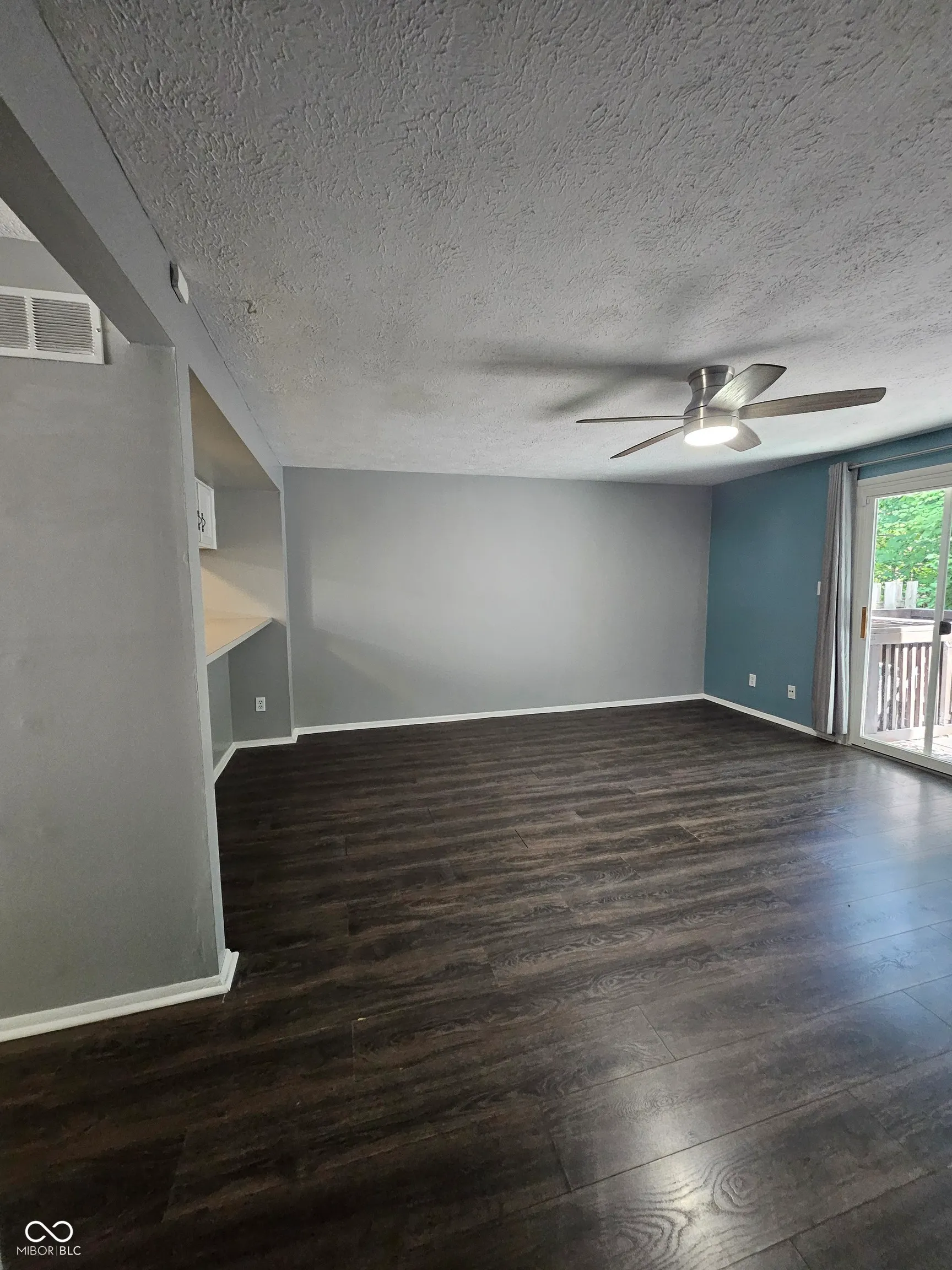 Indianapolis, Indiana 46250, United States, 2 Bedrooms Bedrooms, ,2 BathroomsBathrooms,Residential,Active,210630