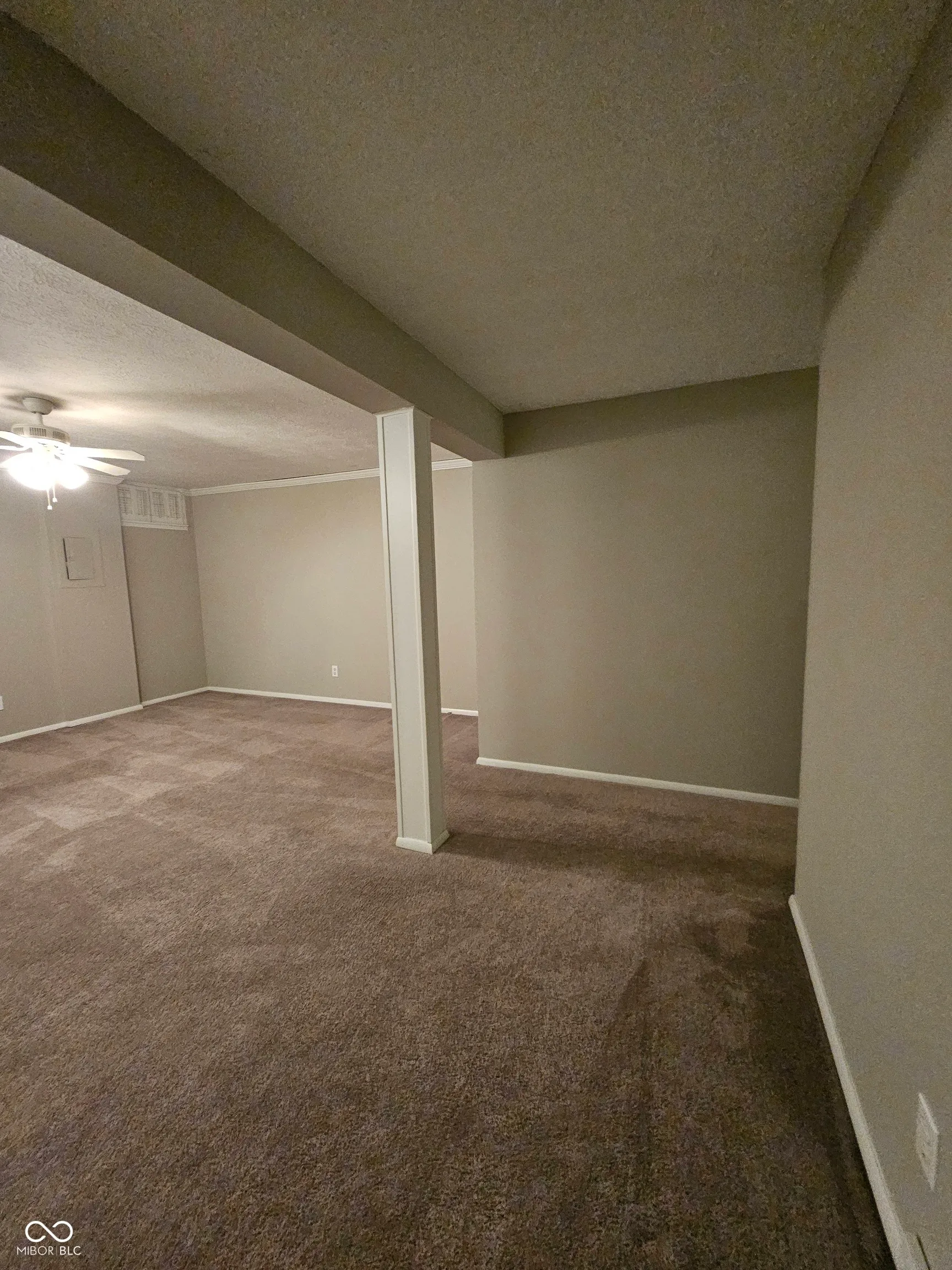 Indianapolis, Indiana 46250, United States, 2 Bedrooms Bedrooms, ,2 BathroomsBathrooms,Residential,Active,210630