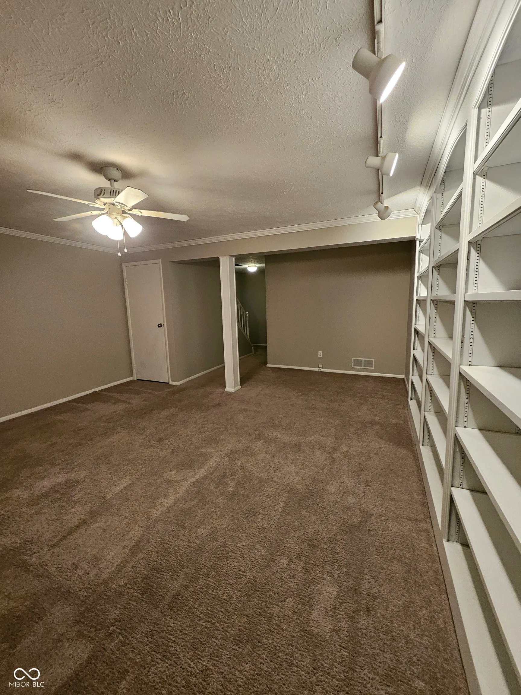 Indianapolis, Indiana 46250, United States, 2 Bedrooms Bedrooms, ,2 BathroomsBathrooms,Residential,Active,210630