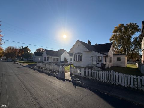 Photo of 321 E Coal Street, Brazil, IN 47834 (MLS # 22071612)