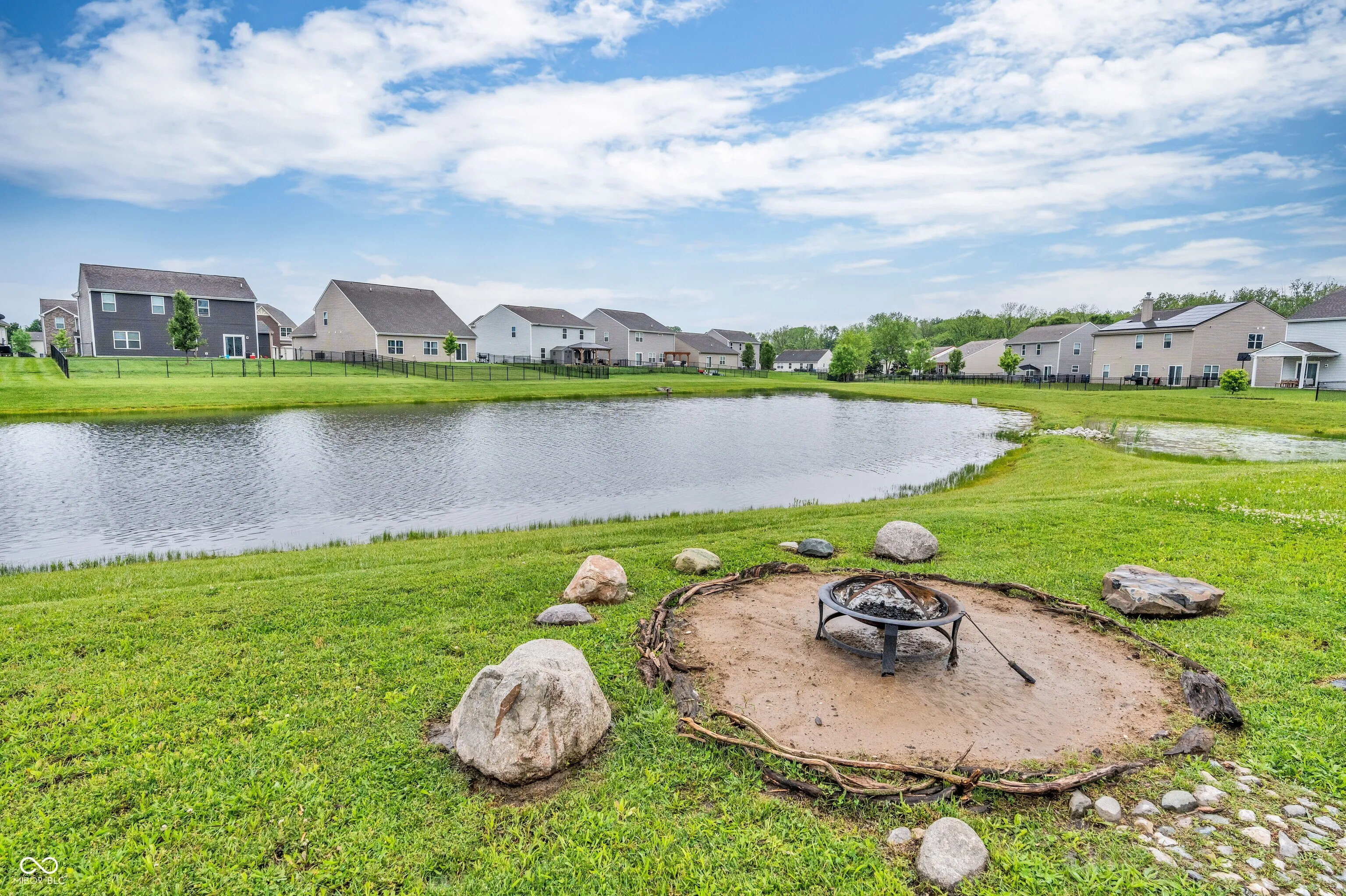 Indianapolis, Indiana 46239, United States, 3 Bedrooms Bedrooms, ,2 BathroomsBathrooms,Residential,Pending,136161