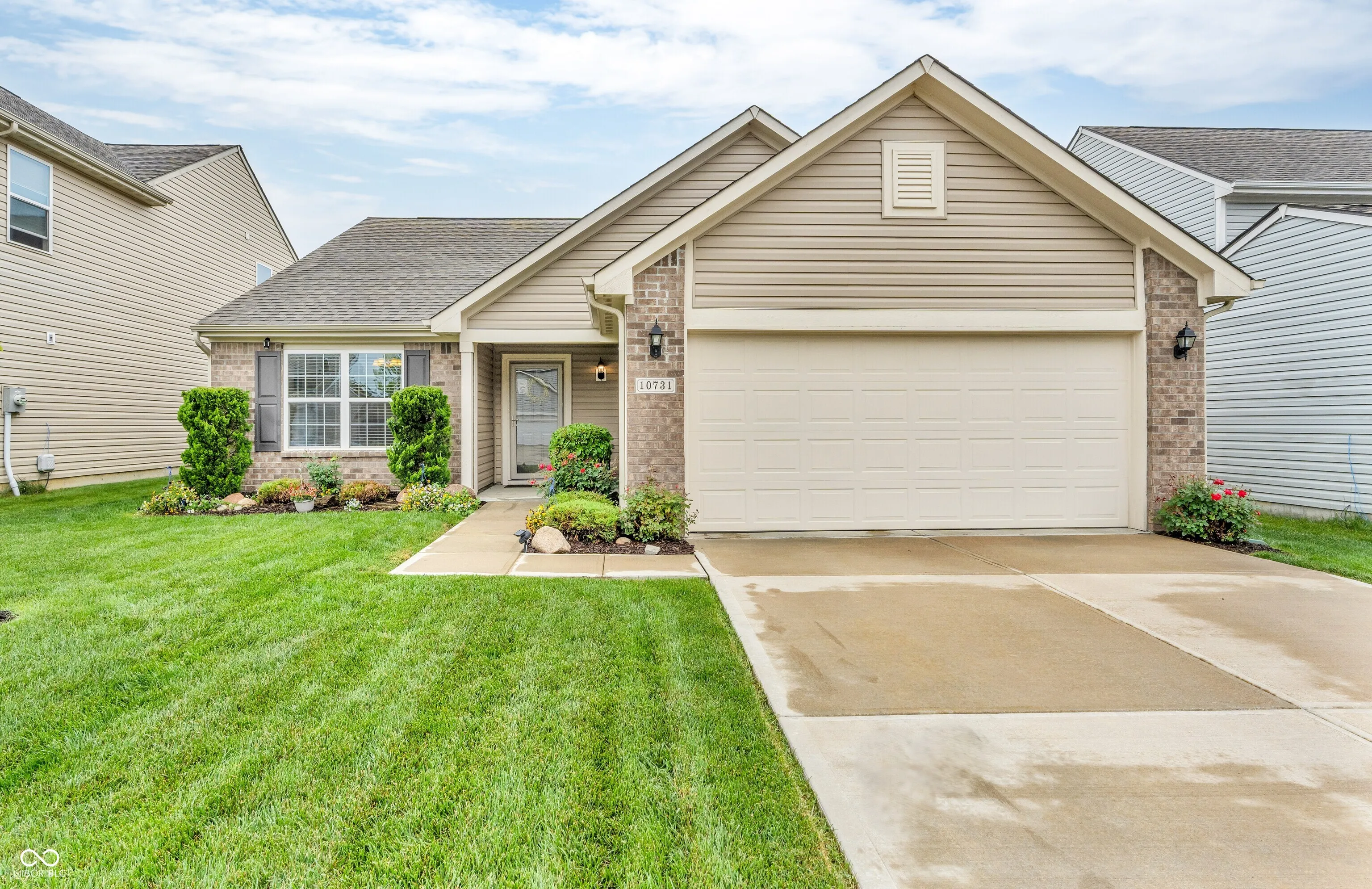 Indianapolis, Indiana 46239, United States, 3 Bedrooms Bedrooms, ,2 BathroomsBathrooms,Residential,Pending,136161