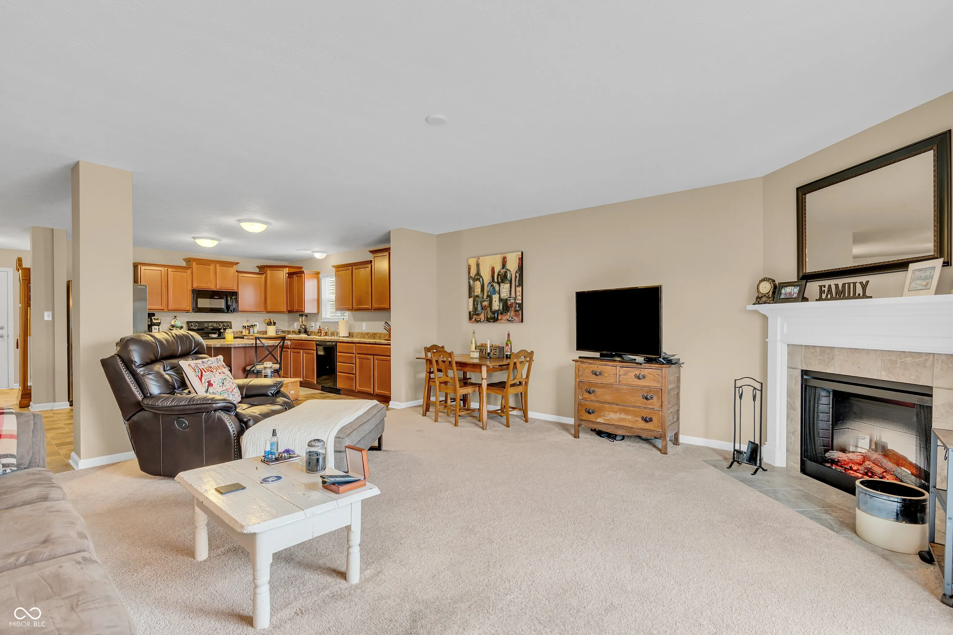 Indianapolis, Indiana 46239, United States, 3 Bedrooms Bedrooms, ,2 BathroomsBathrooms,Residential,Pending,136161