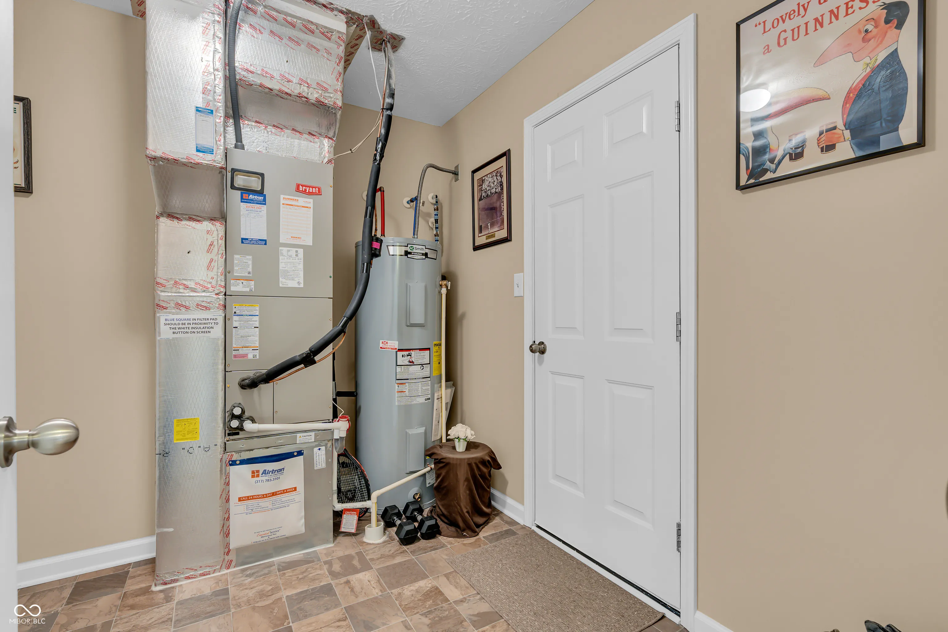 Indianapolis, Indiana 46239, United States, 3 Bedrooms Bedrooms, ,2 BathroomsBathrooms,Residential,Pending,136161