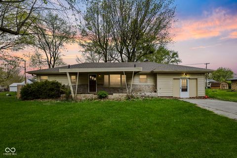 Photo of 6350 Shelby Street, Indianapolis, IN 46227 (MLS # 22094891)
