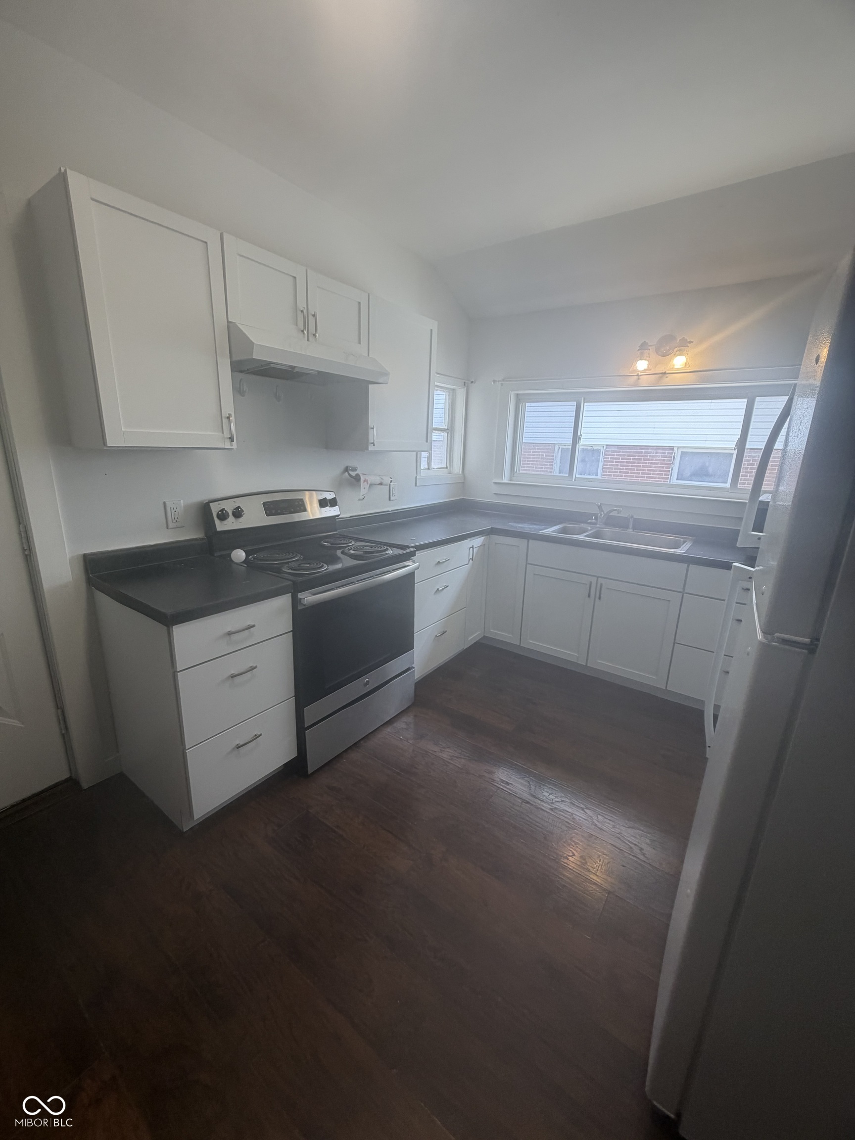 206 E Wall Street