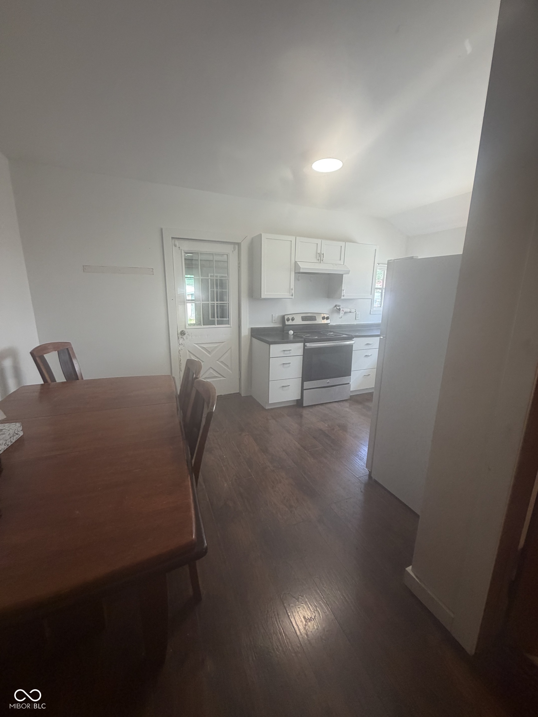 206 E Wall Street