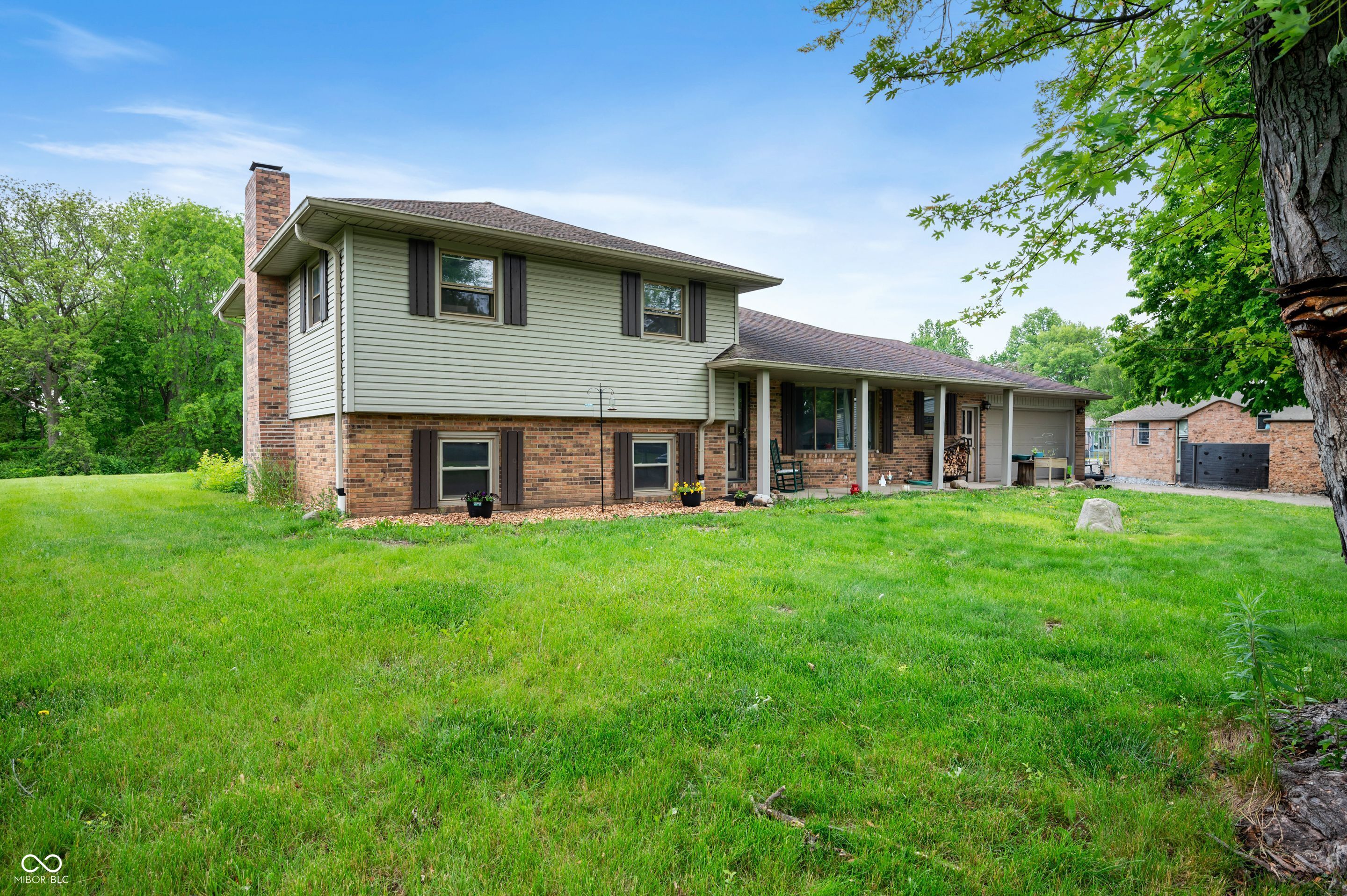 5631 N Olivia Drive