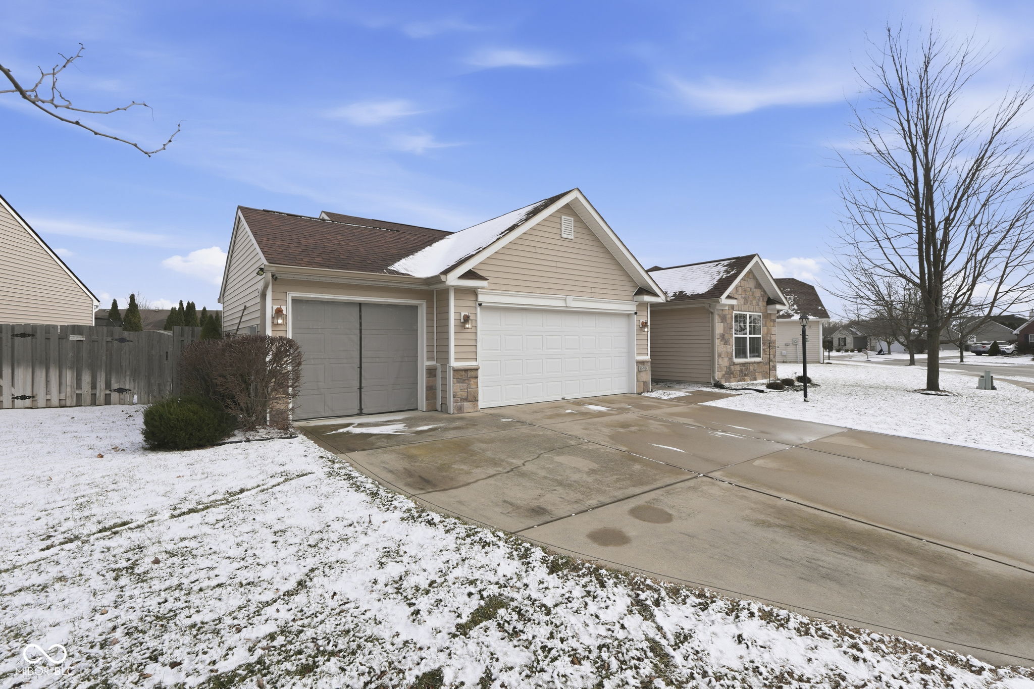 18904 Course View Road