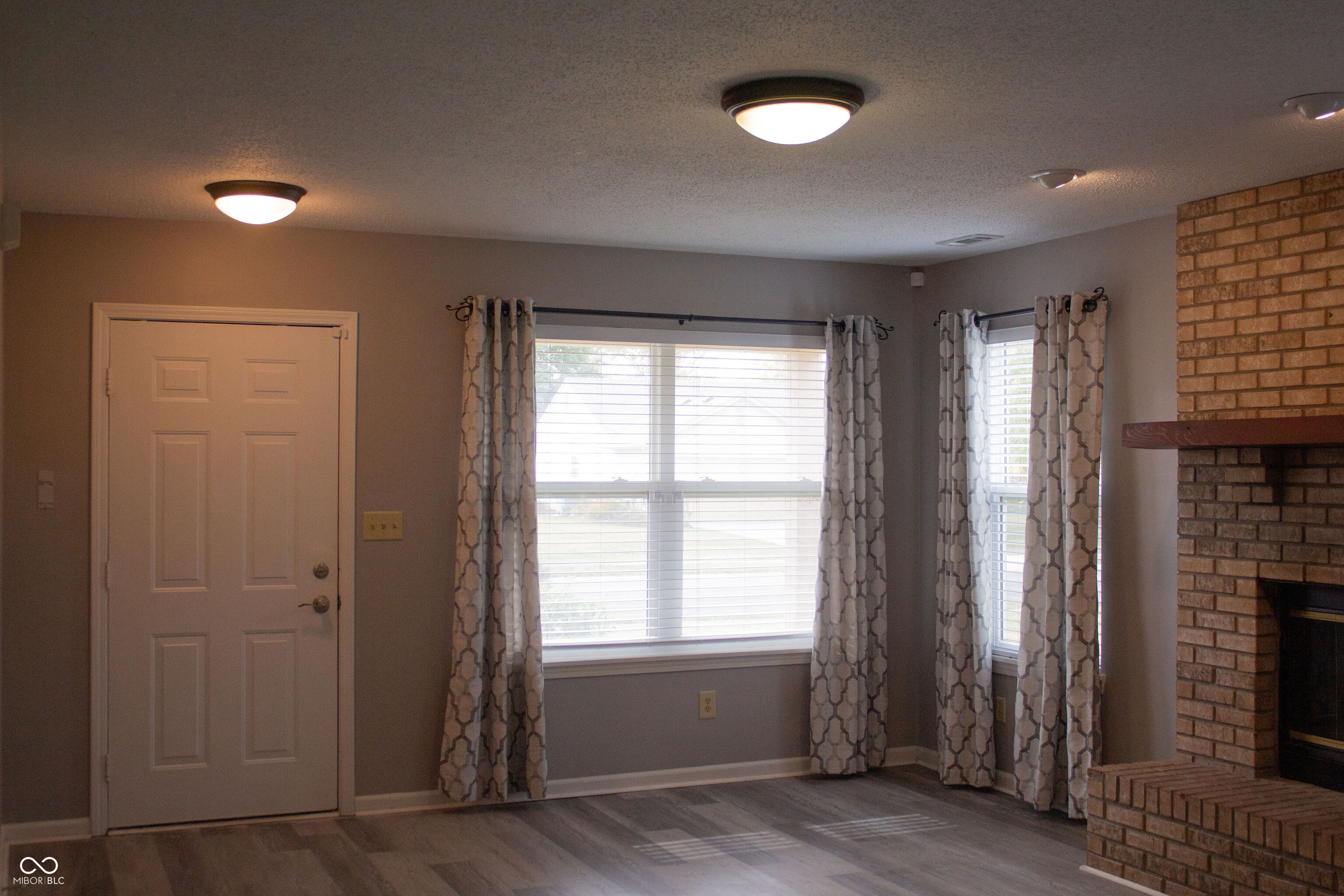 405 E New York Street