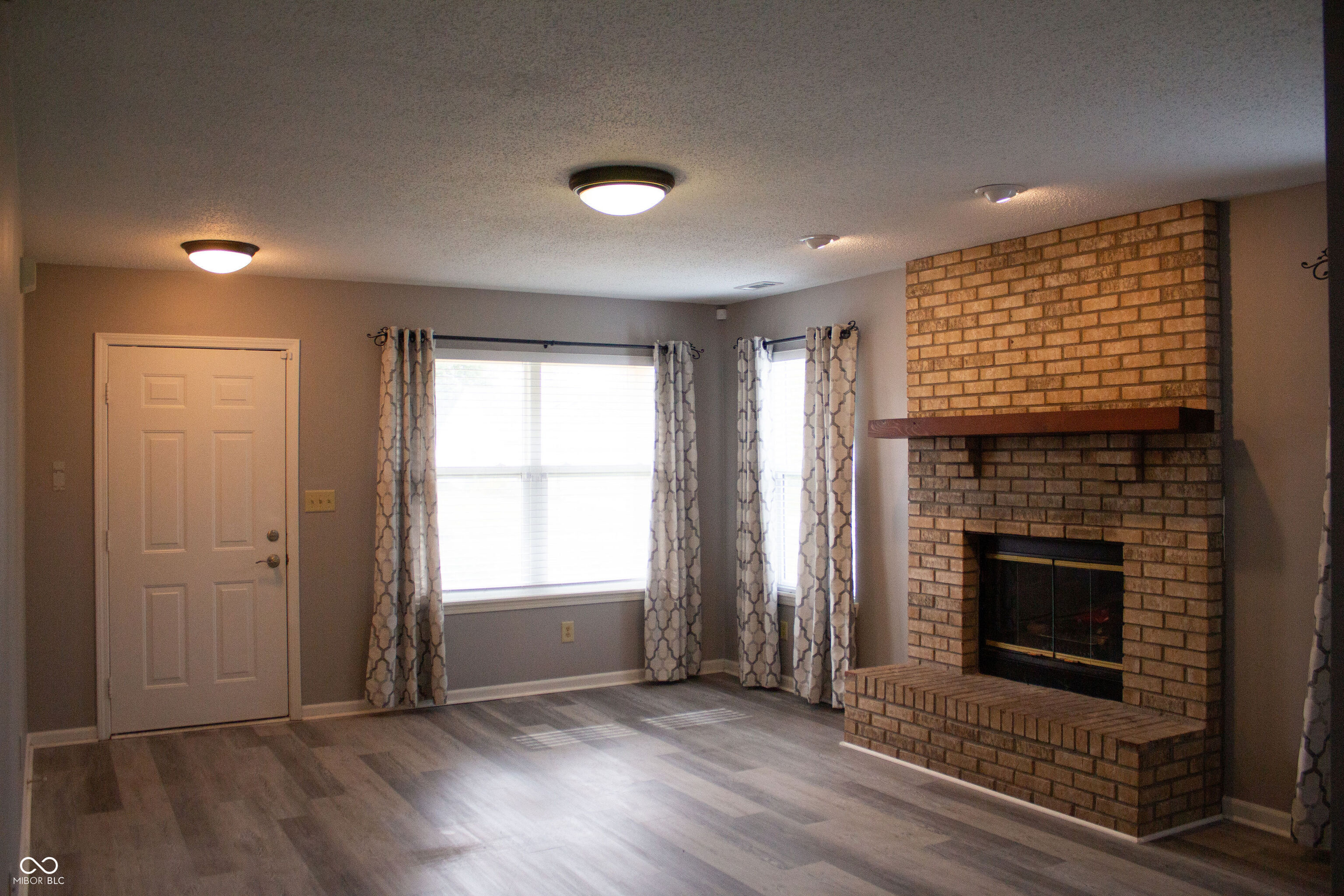 405 E New York Street