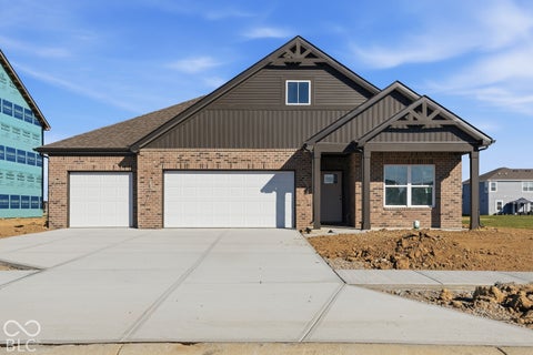 Photo of 273 Heritage Pass W, Greenfield, IN 46140 (MLS # 22111145)