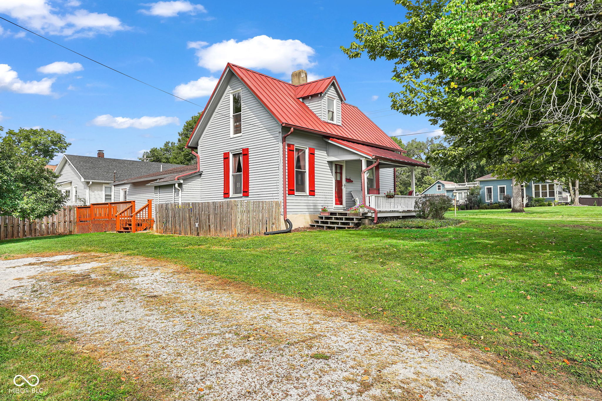 734 E Seminary Street