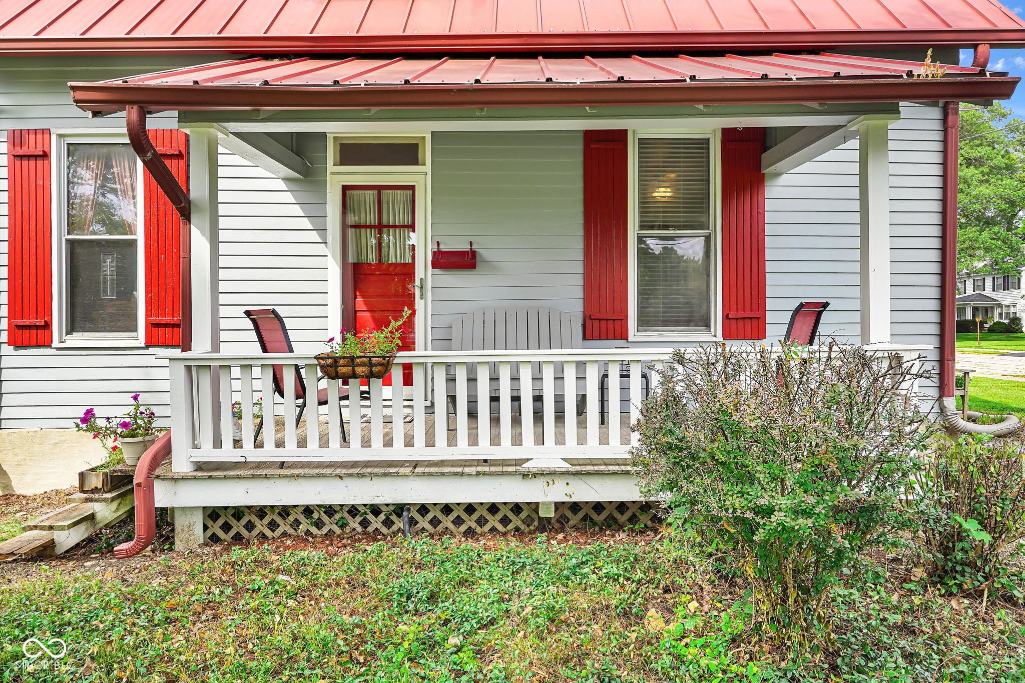 734 E Seminary Street