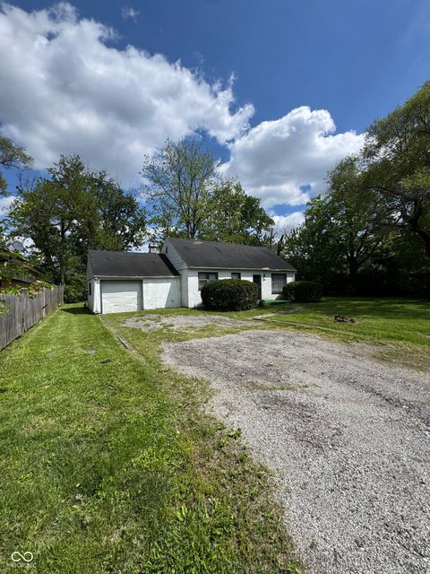Photo of 4045 N Edmondson Avenue, Indianapolis, IN 46226 (MLS # 22098806)