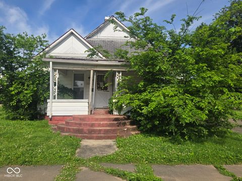 Photo of 138 N 11th Street, Clinton, IN 47842 (MLS # 22108384)