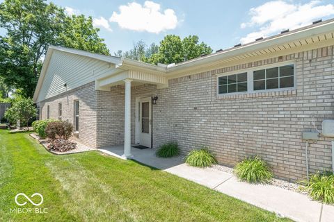 Photo of 3391 Lukes Way, Greenwood, IN 46143 (MLS # 22109925)