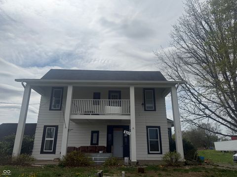 Photo of 225 W Us Highway 40, Clayton, IN 46118 (MLS # 22092168)