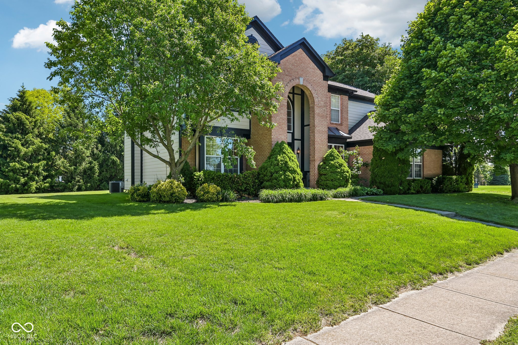 6216 Salisbury Lane