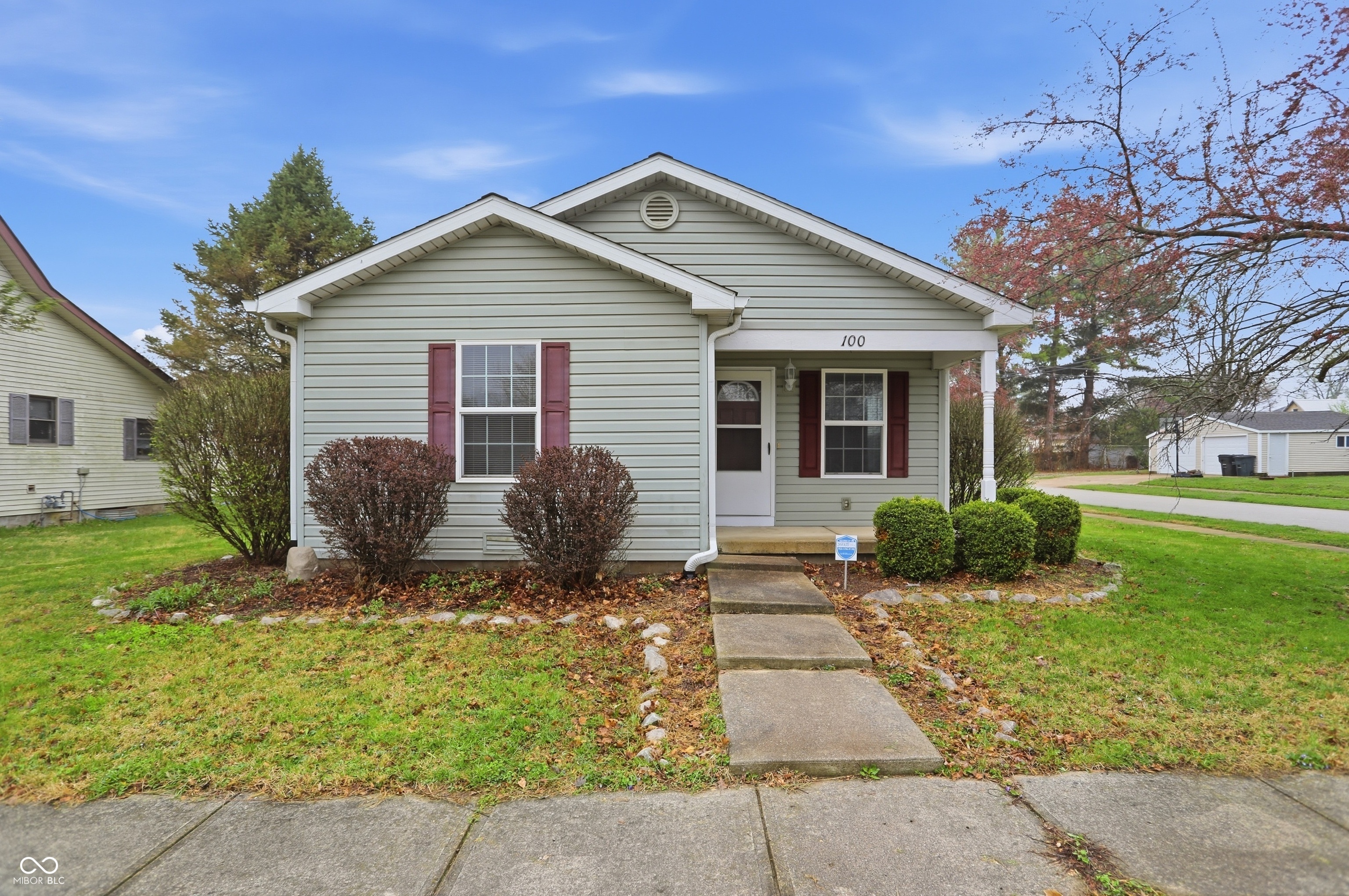 100 S Nebraska Street