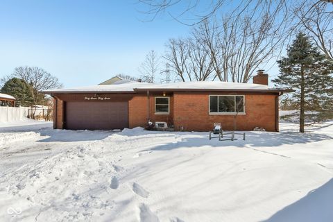 Photo of 4747 Beth Ann Drive, Indianapolis, IN 46221 (MLS # 22082903)