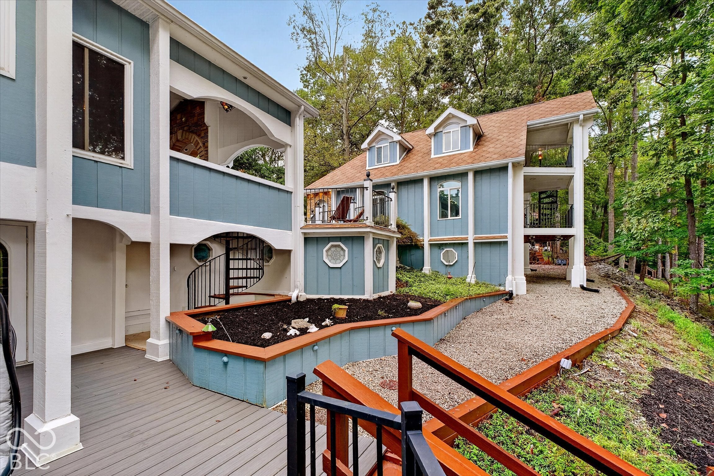 7935 Ebony Drive